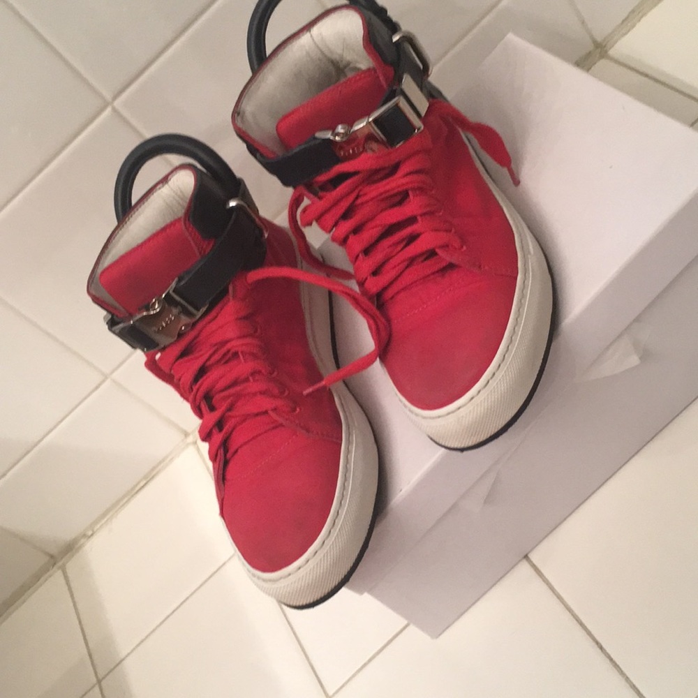 SOLD***Classic High Top Buscemi Sneaker
